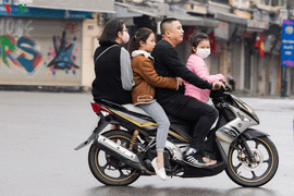 Những hình ảnh xấu xí trong sáng mùng 1 Tết